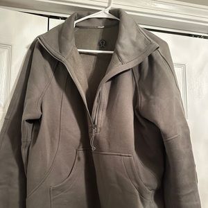 Lululemon - Scuba Oversized Funnel-Neck Half Zip Long - olive green  size XS/sm